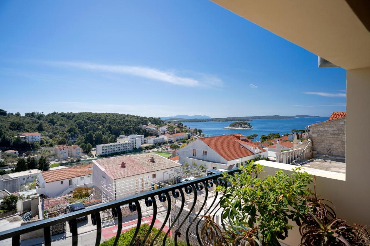 The Swallow'S Nest - Zf Hvar Hvar Town Extérieur photo
